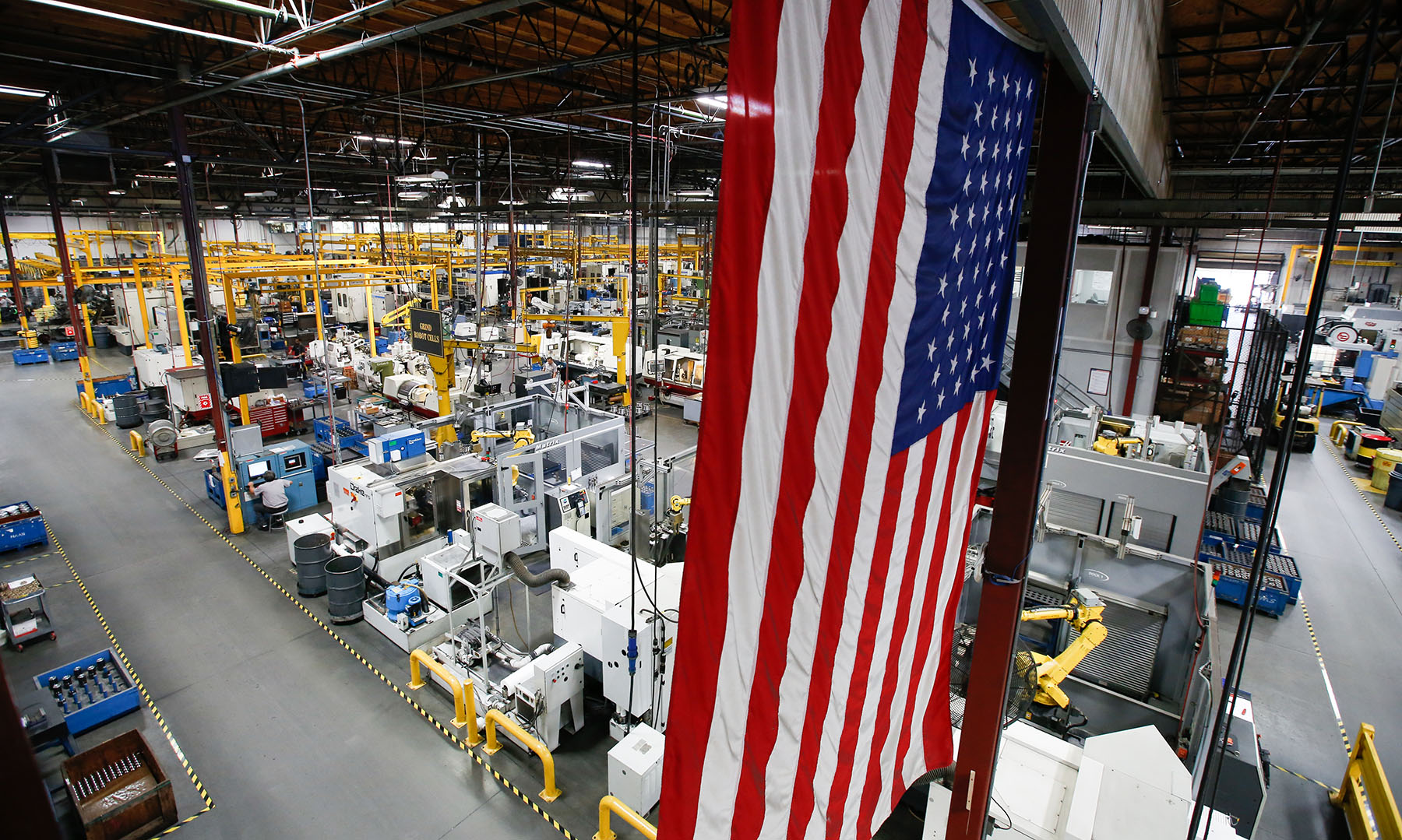 US Manufacturing Sector Revives, a Sign of Economic Recovery Amid High Inflation