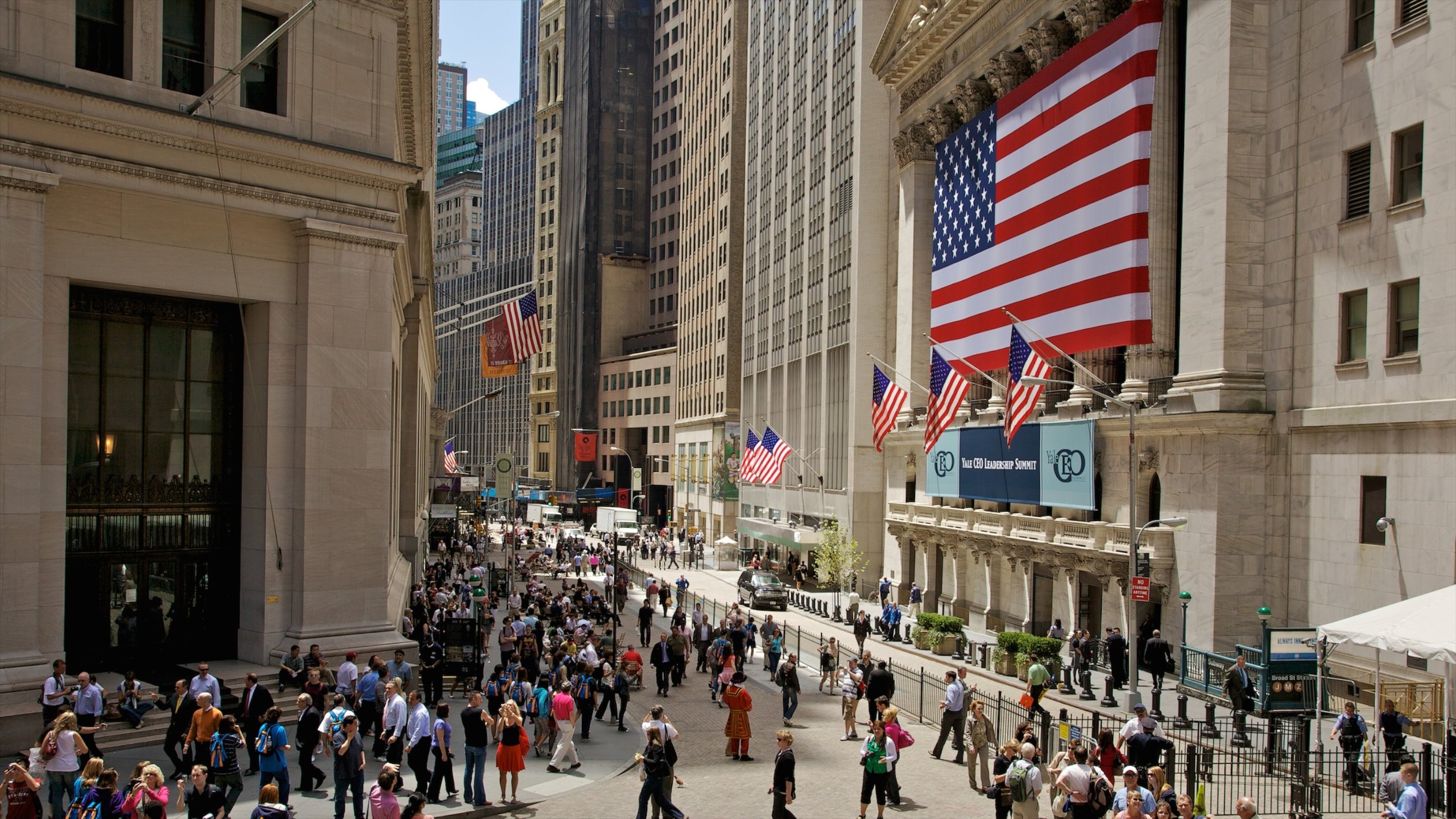 Wall Street Shines as Bank Profits Soar and Inflation Slows