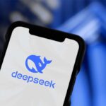 AI Giants Baidu and OpenAI Offer Free Chatbots Amid Intensifying Competition from DeepSeek